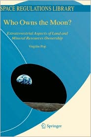 Illustration for article titled Moon’s Future Lies in Frontier Homesteading, Not Collective Ownership